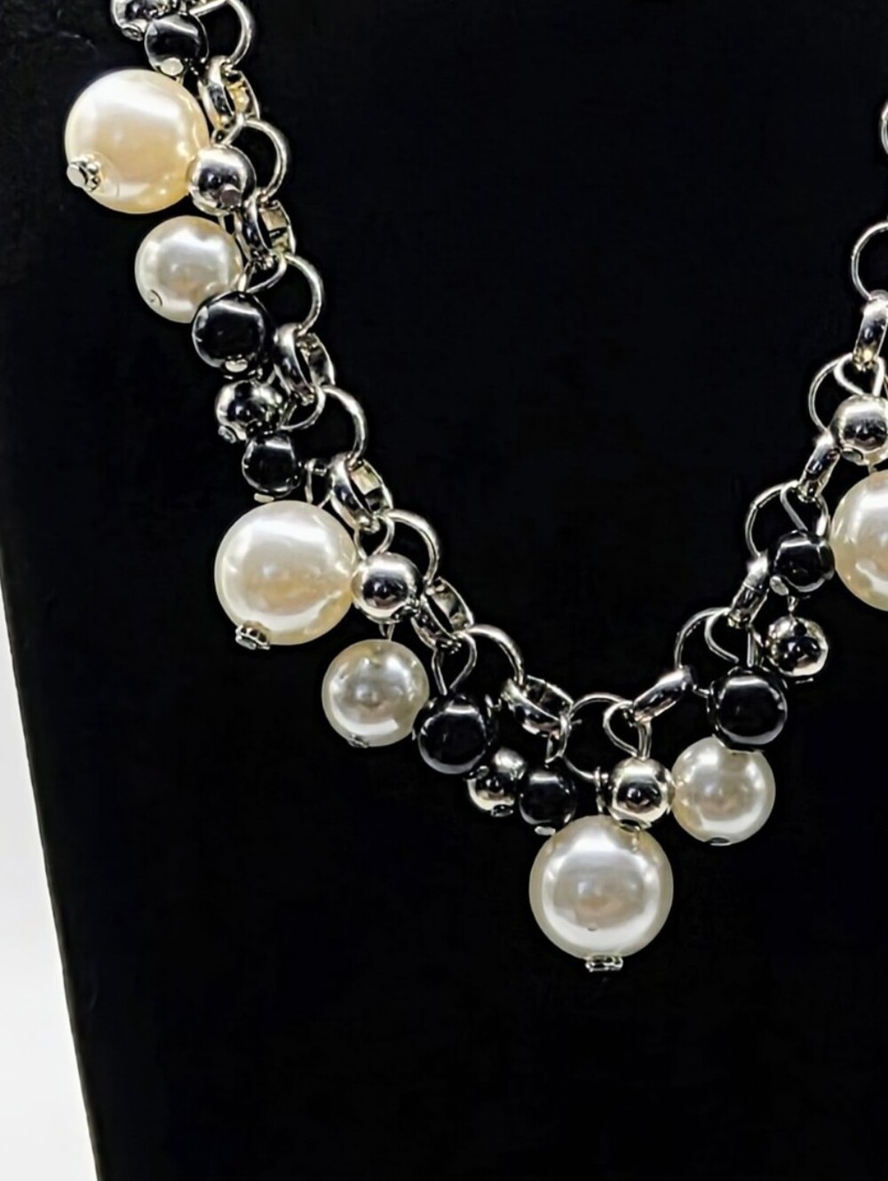 💎Paparazzi Pearl White Bead Statement Necklace Earrings Set Silver Tone NWT - Picture 6 of 6